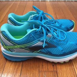 Brooks Womens Ravenna 7 Size 9